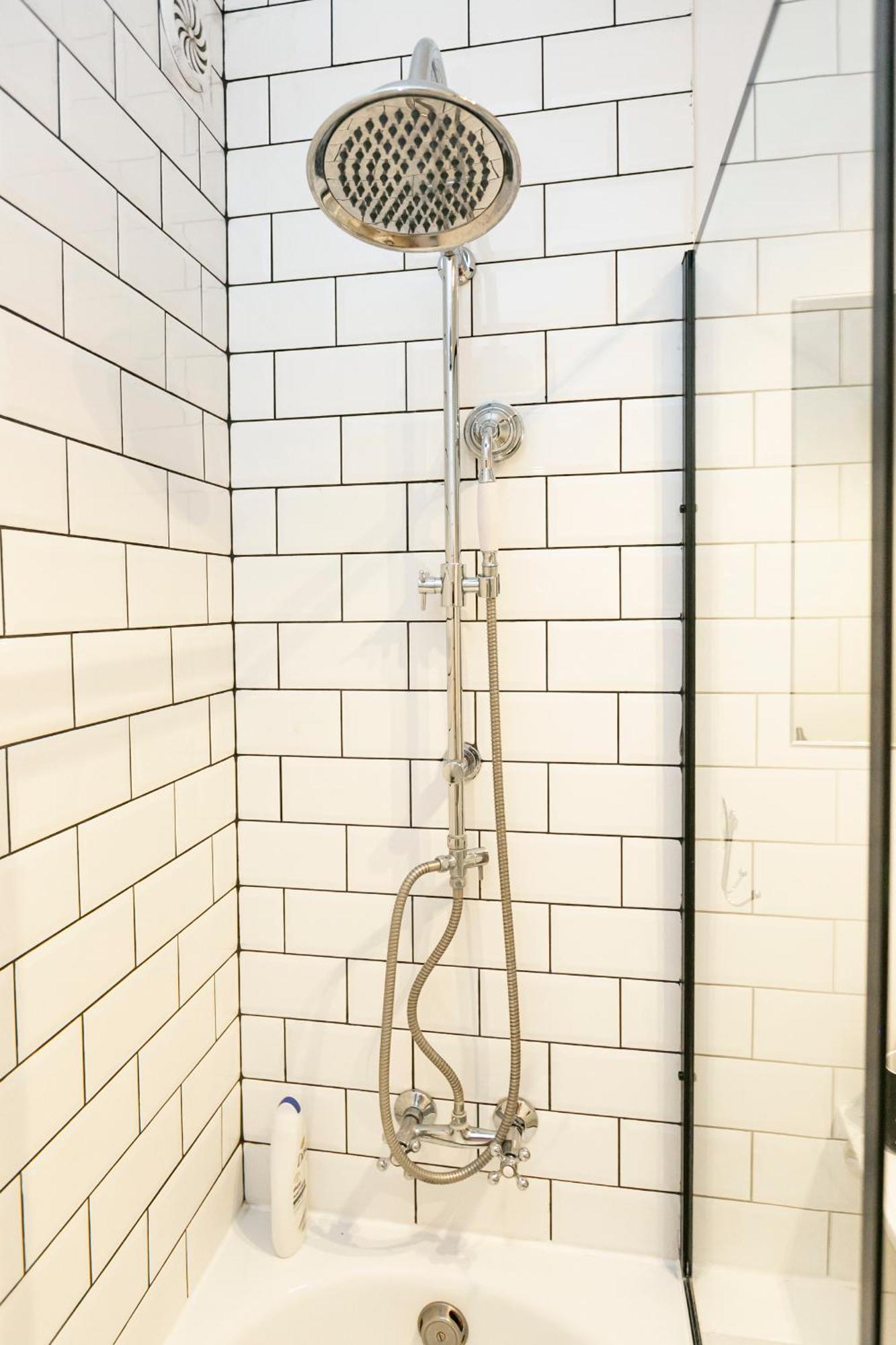 Nowogrodzka 78 - Apartament Dla 4 Osob - 200M Od Szpitala Klinicznego Na Lindleya - 1Km Do Dworca Centralnego - Wifi - Smart Tv 45 Cali Варшава Экстерьер фото