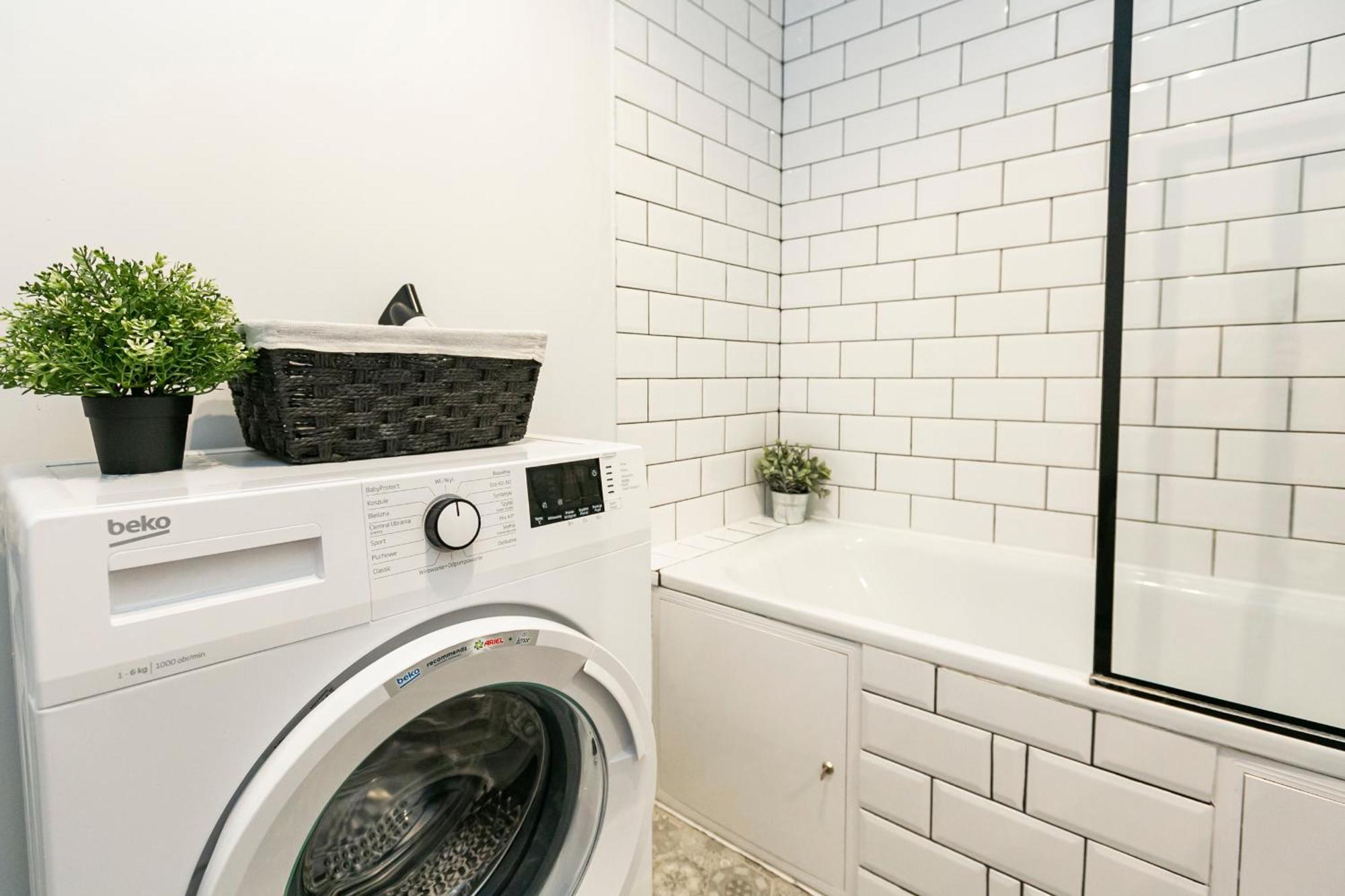 Nowogrodzka 78 - Apartament Dla 4 Osob - 200M Od Szpitala Klinicznego Na Lindleya - 1Km Do Dworca Centralnego - Wifi - Smart Tv 45 Cali Варшава Экстерьер фото