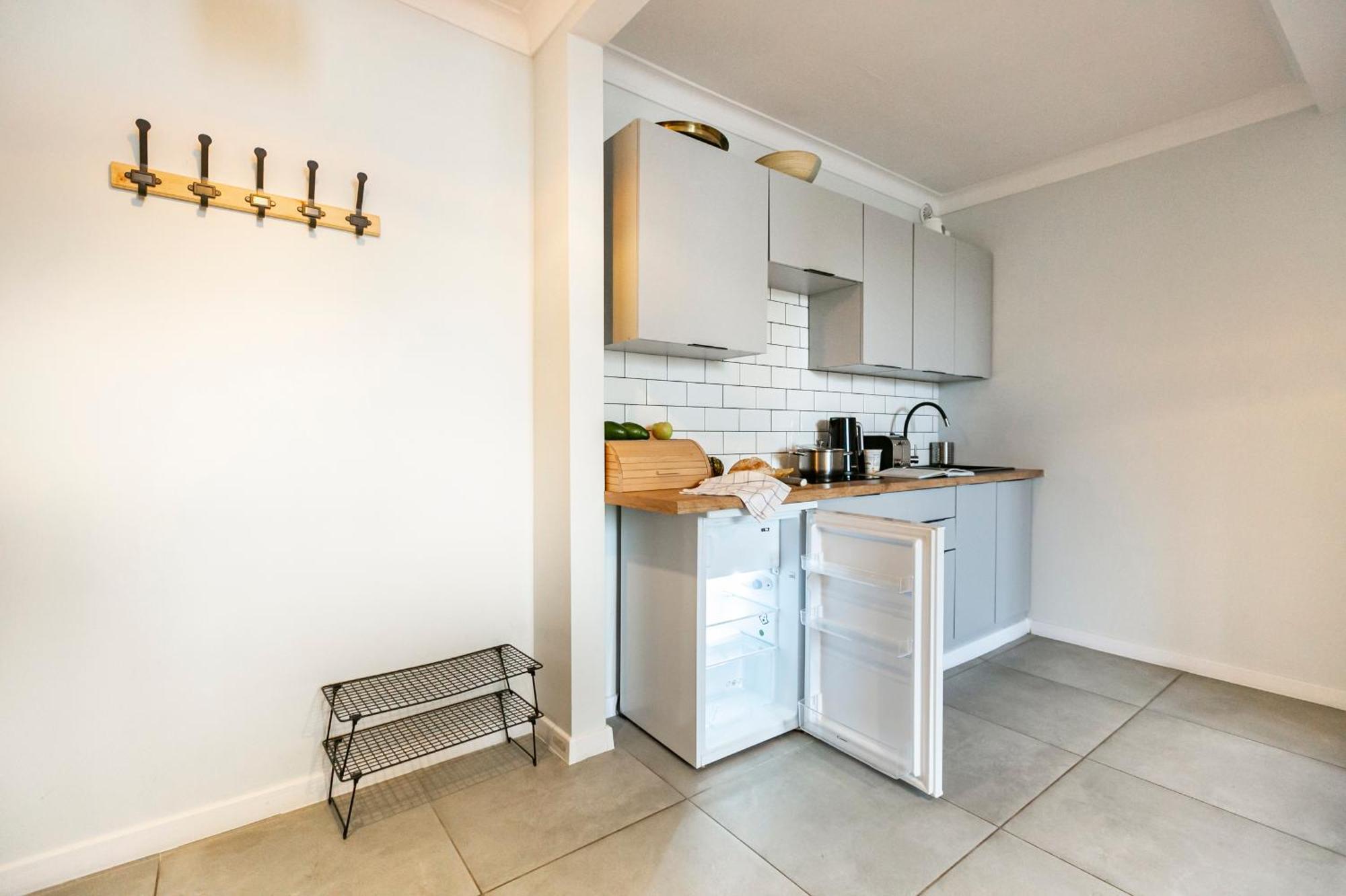 Nowogrodzka 78 - Apartament Dla 4 Osob - 200M Od Szpitala Klinicznego Na Lindleya - 1Km Do Dworca Centralnego - Wifi - Smart Tv 45 Cali Варшава Экстерьер фото